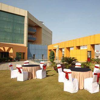 Katriya De Royal Hotel Hyderabad Exterior photo