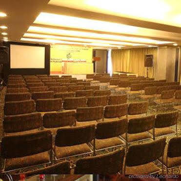 Katriya De Royal Hotel Hyderabad Exterior photo